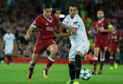 epa06203234 Liverpool?s Philippe Coutinho (L) in action with Sevilla?s Gabriel Mercado (R) during the UEFA Champions League Group E match between FC Liverpool and Sevilla FC held at Anfield, Liverpool, Britain, 13 September 2017.  EPA-EFE/Peter Powell