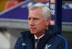 15.10.2016. Selhurst Park, London, England. Premier League Football. Crystal Palace versus West Ham. Crystal Palace manager Alan Pardew xJasonxHearnx PUBLICATIONxINxGERxSUIxAUTxHUNxSWExNORxDENxFINxONLY ActionPlus11800322

15 10 2016 Selhurst Park London England Premier League Football Crystal Palace versus West Ham Crystal Palace Manager Alan Pardew xJasonxHearnx PUBLICATIONxINxGERxSUIxAUTxHUNxSWExNORxDENxFINxONLY ActionPlus11800322