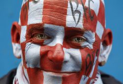 23rd September 2017, Turf Moor, Burnley, England; EPL Premier League football, Burnley versus Huddersfield; A Burnley fan with his face painted in the club colours (Mr John Withington) PUBLICATIONxINxGERxSUIxAUTxHUNxSWExNORxDENxFINxONLY ActionPlus11933700