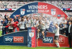 Fulham team celebrating after the Sky Bet Championship PLAY OFF FINAL match between Aston Villa and Fulham at Wembley Stadium, London, England on 26 May 2018. PUBLICATIONxNOTxINxUK Copyright: xAndrewxAleksiejczukx PMI-2050-0027