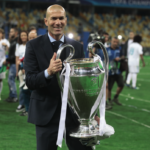 Zinedine Zidane iloinen tehdessään historiaa – ”Tämä on legendaarinen seura”