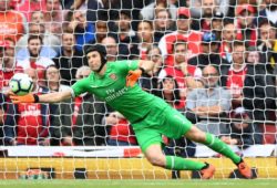 Goalkeeper Petr Cech of Arsenal