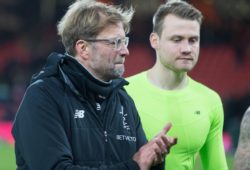 Jurgen Klopp manager of Liverpool applauds the fans with his goalkeeper Simon Mignolet after the Premier League match between Bournemouth and Liverpool at the Vitality Stadium, Bournemouth, England on 17 December 2017. PUBLICATIONxNOTxINxUK Copyright: xSimonxCarltonx 18260069