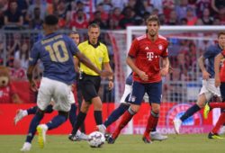 Muenchen, Deutschland 05.08.2018, 1. Bundesliga, Testspiel FC Bayern Muenchen - Manchester United ManU Marcus Rashford (ManU) und Javi Martinez (FCB) im Zweikampf ( DeFodi527 *** Muenchen Germany 05 08 2018 1 Bundesliga friendly match Bayern Munich Manchester United Marcus Rashford ManU and Javi Martinez FCB in a duel DeFodi527