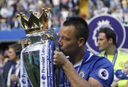 4.07023775 Chelsea Defender John Terry (26) celebrates with the trophy during the Premier League match between Chelsea and Sunderland at Stamford Bridge, London, England on 21 May 2017 - Photo by Andy Walter / ProSportsImages / DPPI 
IBL