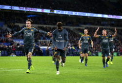 Demarai Gray  of Leicester celebrates scoring the opening goal with team-mates