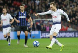 (181129) -- LONDON, Nov. 29, 2018 (Xinhua) -- Tottenham Hotspur s Christian Eriksen (R) shoots and scores during the UEFA Champions League Group B match between Tottenham Hotspur and Inter Milan at Wembley Stadium in London, Britain on Nov. 28, 2018. Tottenham Hotspur won 1-0. (Xinhua/Tim Ireland) FOR EDITORIAL USE ONLY. NOT FOR SALE FOR MARKETING OR ADVERTISING CAMPAIGNS. NO USE WITH UNAUTHORIZED AUDIO, VIDEO, DATA, FIXTURE LISTS, CLUB/LEAGUE LOGOS OR LIVE SERVICES. ONLINE IN-MATCH USE LIMITED TO 45 IMAGES, NO VIDEO EMULATION. NO USE IN BETTING, GAMES OR SINGLE CLUB/LEAGUE/PLAYER PUBLICATIONS. (SP)BRITAIN-LONDON-FOOTBALL-UEFA CHAMPIONS LEAGUE-HOTSPUR VS INTER MILAN PUBLICATIONxNOTxINxCHN