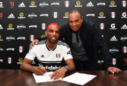 Ryan Babel signs for Fulham