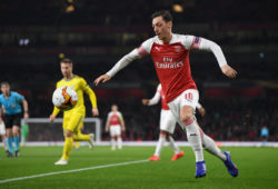 Arsenal v FC BATE Borisov UEFA Europa League Mesut Özil of Arsenal crosses during the UEFA Europa League match at the Emirates Stadium, London PUBLICATIONxNOTxINxUKxCHN Copyright: xMartynxHaworthx FIL-12916-0013