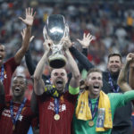 Liverpool juhlii UEFA:n Super Cupin voittoa – Chelsea kaatui rangaistuspotkukilpailun jälkeen