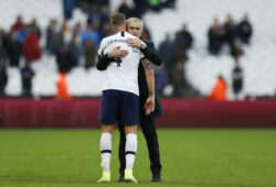 23rd November 2019 London Stadium, London, England English Premier League Football, West Ham United versus Tottenham Hotspur Tottenham Hotspur Manager Jose Mourinho hugging Toby Alderweireld of Tottenham Hotspur after full time - Strictly Editorial Use Only. No use with unauthorized audio, video, data, fixture lists, club/league logos or live services. Online in-match use limited to 120 images, no video emulation. No use in betting, games or single club/league/player publications PUBLICATIONxINxGERxSUIxAUTxHUNxSWExNORxDENxFINxONLY ActionPlus12190488 JohnxPatrickxFletcher
