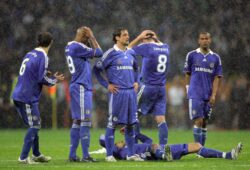 Bildnummer: 03693486  Datum: 21.05.2008  Copyright: imago/Golovanov + Kivrin
Chelsea Spieler nach der Niederlage des Champions League Finales 2008 verzweifelt und niedergeschlagen, u.a. Juliano Belletti (Mitte), Ashley Cole (re.) und Michael Ballack (am Boden) - PUBLICATIONxNOTxINxRUS; Vdig, quer, Elfmeterschießen Verlierer premiumd, Aufmacher, Champions League 2007/2008, Finale, Chelsea FC London Moskau Enttäuschung, Verzweiflung, Spannung,  Fußball EC 1 Herren Mannschaft Gruppenbild pessimistisch Randmotiv Werbemotiv Personen
Image number 03693486 date 21 05 2008 Copyright imago Golovanov + Kivrin Chelsea Players After the Defeat the Champions League Finals 2008 desperate and depressed u A Juliano Belletti centre Ashley Cole RE and Michael Ballack at Bottom PUBLICATIONxNOTxINxRUS Vdig horizontal Penalty shootout Loser premiumd Highlight Champions League 2007 2008 Final Chelsea FC London Moscow Disappointment Despair Tension Football EC 1 men Team Group photo pessimistic Rand motive Highlight People