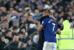 Everton manager Carlo Ancelotti embraces Richarlison as he is substituted